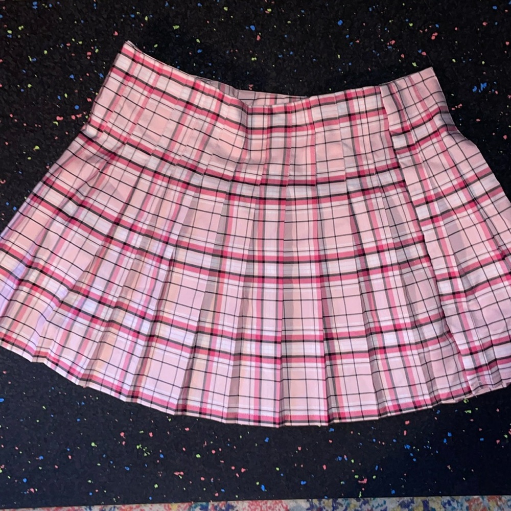 Pink plaid pleated mini skirt